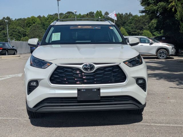 2025 Toyota Highlander XLE Beige at Davis Toyota of Orangeburg