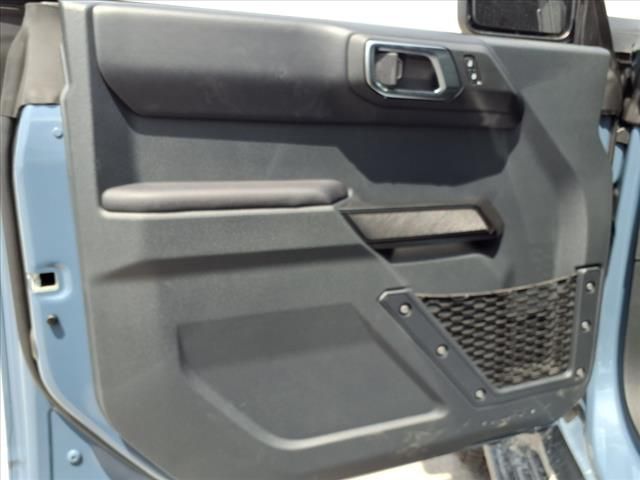 2025 Ford Bronco Outer Banks photo
