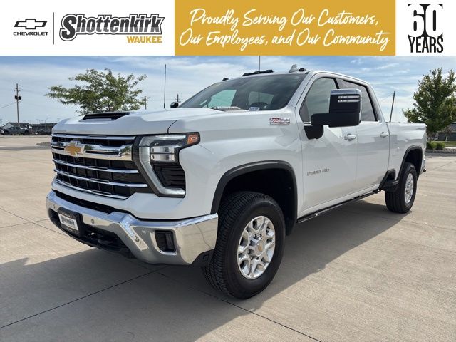 Summit White 2024 Chevrolet Silverado 2500HD LTZ Crew Cab 4WD Pickup Truck Four-Wheel Drive Automatic