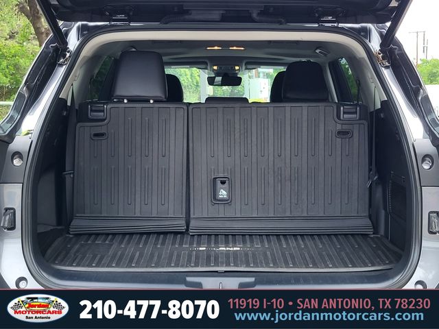 Used Car 2023 Toyota Highlander Hybrid  Xle For Sale Under $40,000 In San Antonio, Texas