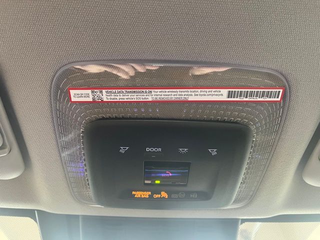 2024 Toyota Prius XLE photo