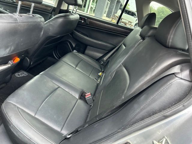 Used 2016 Silver Subaru 2.5i image 14