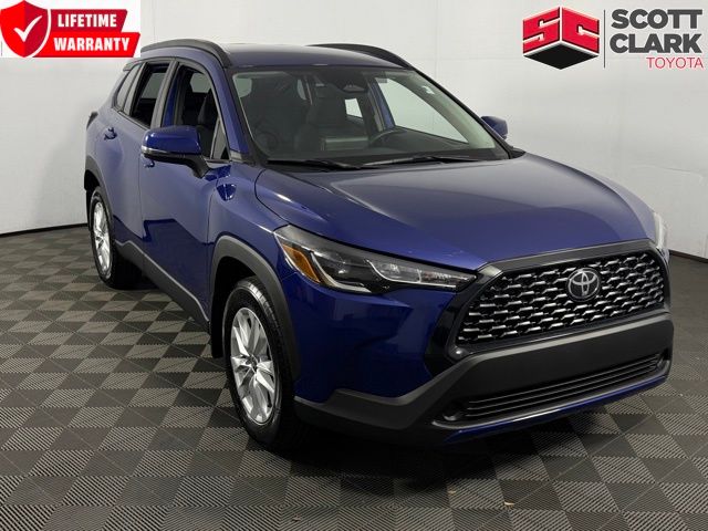 2024 Toyota Corolla Cross LE