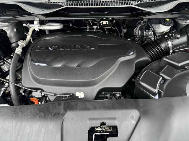 Used 2021 Honda Odyssey Van