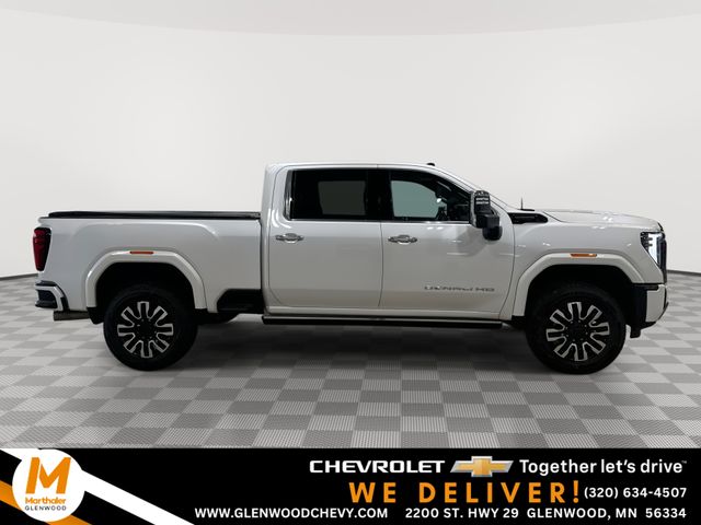 White Frost Tricoat 2024 GMC Sierra 2500HD Denali Ultimate Crew Cab 4WD Pickup Truck Four-Wheel Drive Automatic