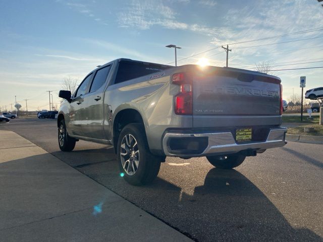 2025 Chevrolet Silverado 1500 LT - Sterling Gray Metallic exterior view 7