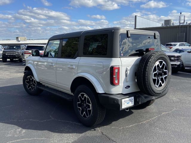 2024 Ford Bronco Outer Banks 6