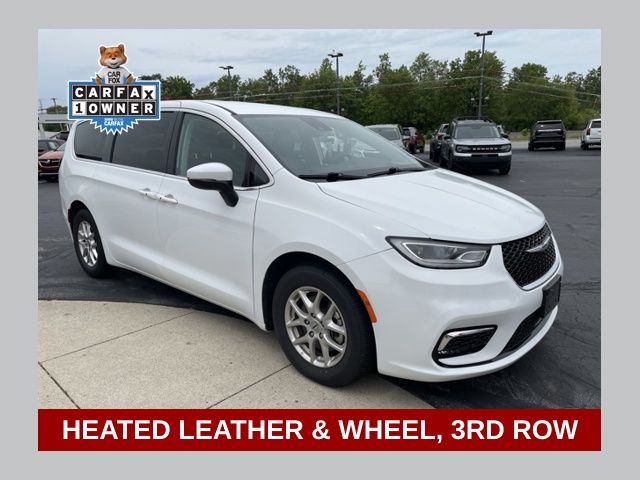 Bright White Clearcoat 2023 Chrysler Pacifica Minivan Front-Wheel Drive 9-Speed Automatic