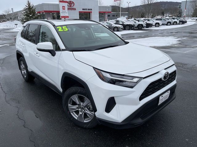 2025 Toyota RAV4 XLE AWD