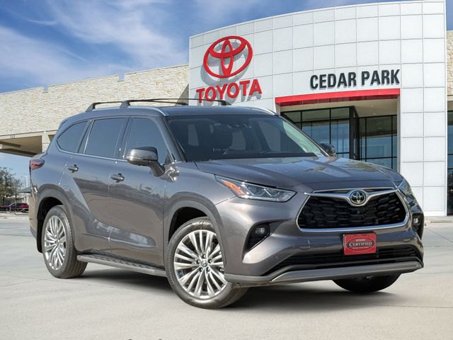  2024 Toyota Highlander Platinum FWD   