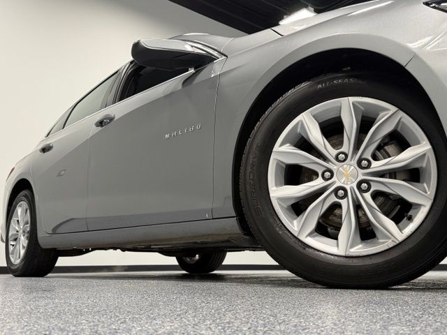 Used 2025 Gray Chevrolet LT image 2
