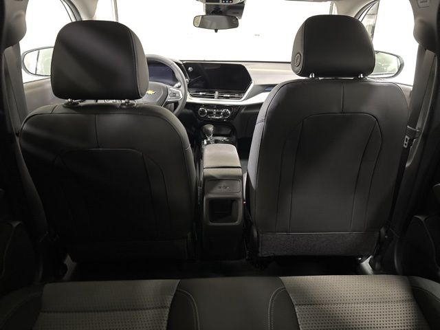 2025 Chevrolet Trax LT photo