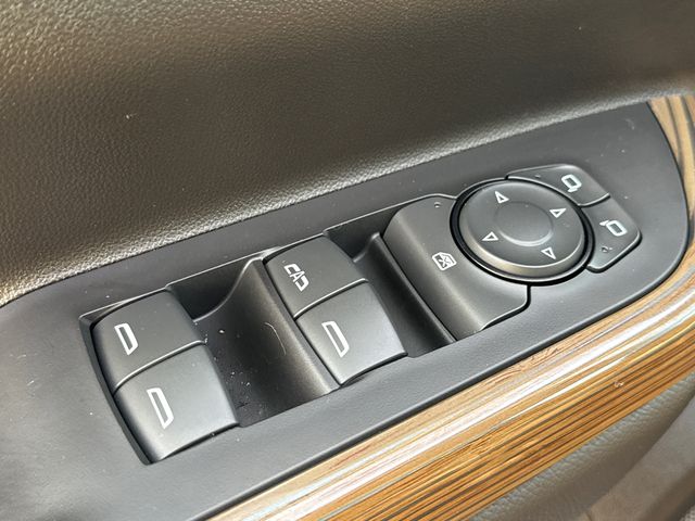 Used 2023 Blue GMC SLE image 22