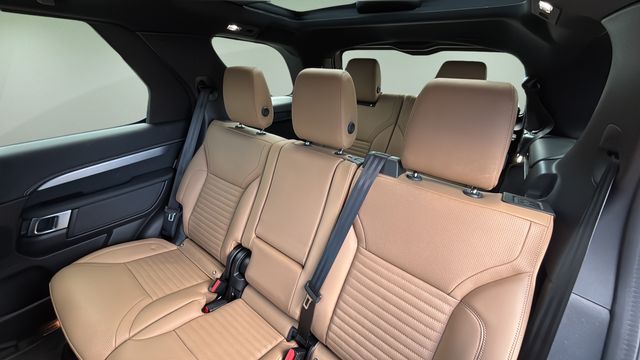 Used 2026  Land Rover Gemini Edition image 36