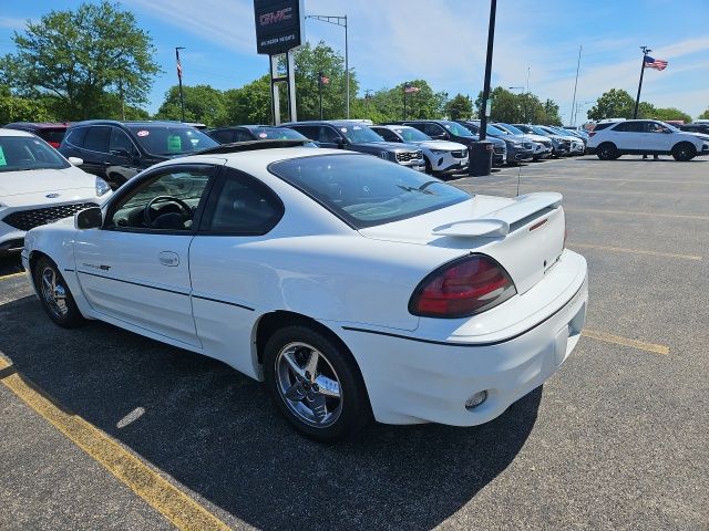 Used 2001 White Pontiac GT image 3