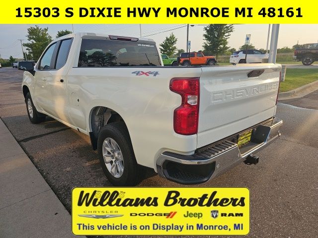 2020 Chevrolet Silverado 1500 LT - Summit White exterior view 8