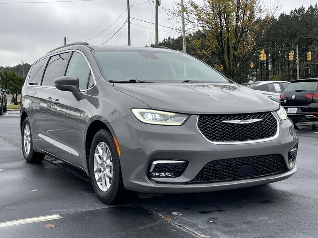 2022 Chrysler Pacifica Touring L 1