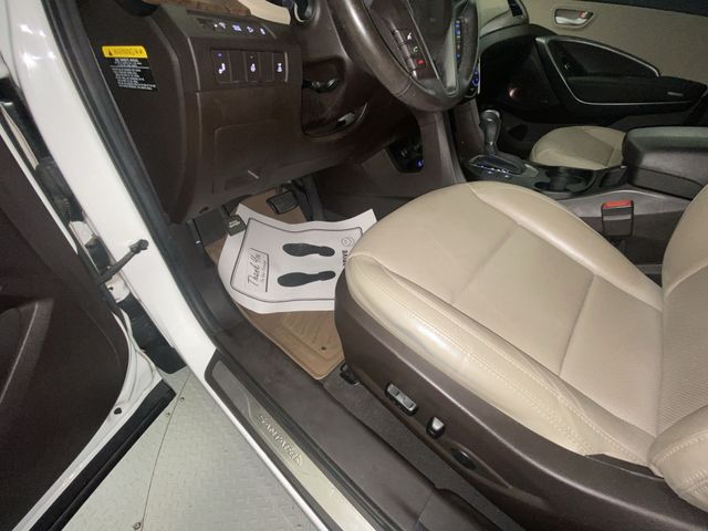 Used 2018 White Hyundai 2.4 Base image 12