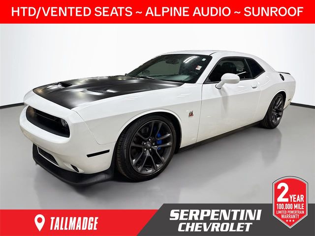 White Knuckle Clearcoat 2021 Dodge Challenger R/T Scat Pack RWD Coupe Rear-Wheel Drive 8-Speed Automatic