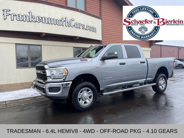 2022 RAM 2500 Tradesman Crew Cab 4WD