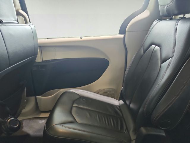 Used 2017 Chrysler Pacifica Van
