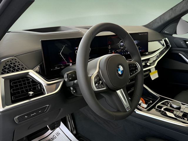 2026 BMW X7 40i - Photo 18