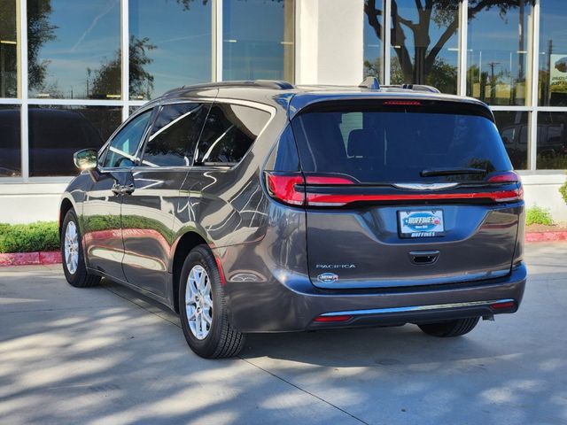 2022 Chrysler Pacifica Touring L 5