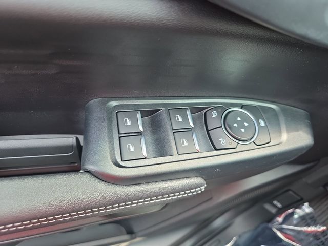 New 2026 Carbonized Gray Metallic Ford XLT image 27