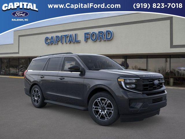 2025 Ford Expedition photo 3