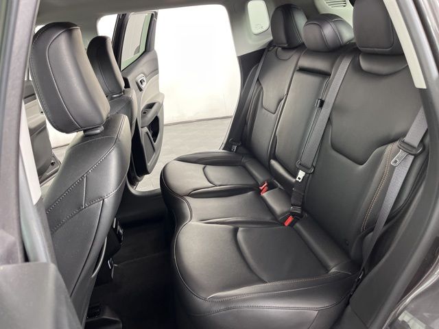 2022 Granite Crystal Metallic Clearcoat Jeep Compass Limited 4X4 SUV