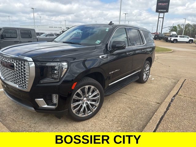 Onyx Black 2021 GMC Yukon Denali RWD SUV / Crossover 4X2