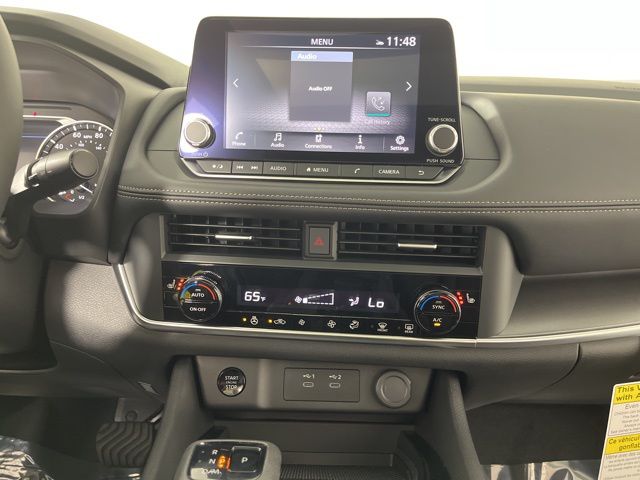 2025 Everest White Pearl Nissan Rogue SV FWD SUV
