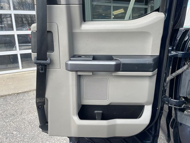 2022 Ford F-250SD XLT - Blue Metallic exterior view 13
