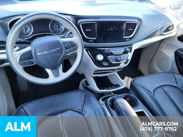 2020 Chrysler Pacifica Limited photo 18