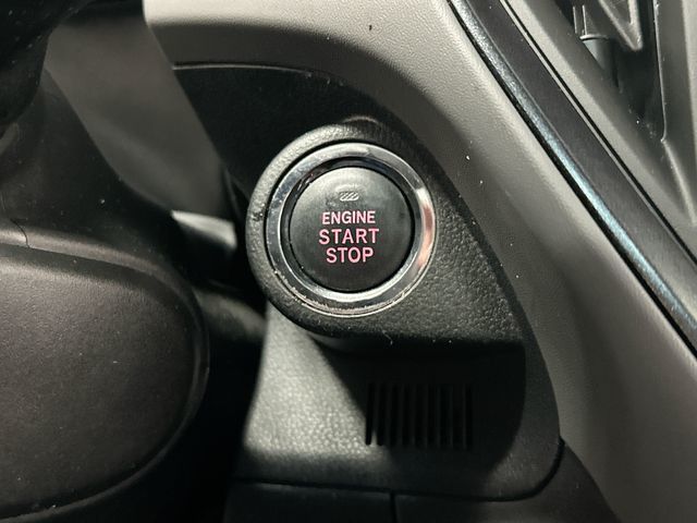2024 Subaru Crosstrek Limited White at South Hills Kia