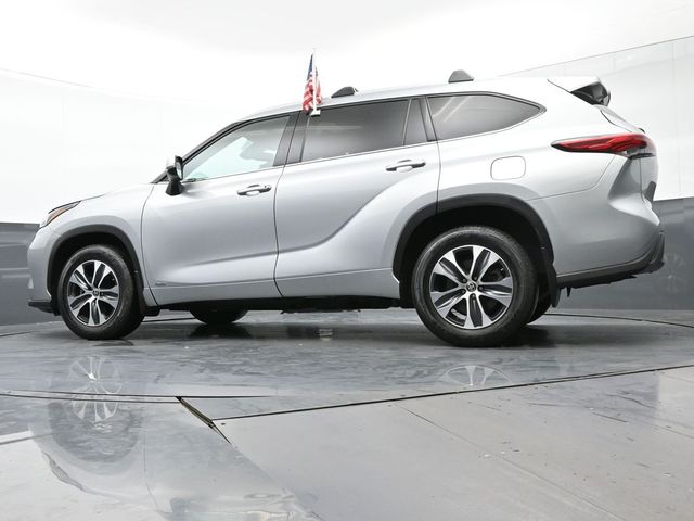 2022 Toyota Highlander Hybrid XLE 39