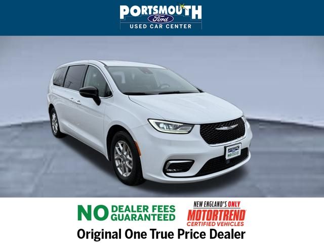 2024 Chrysler Pacifica Touring L FWD