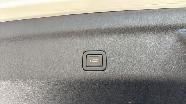 Used 2024 White Chevrolet RST image 37