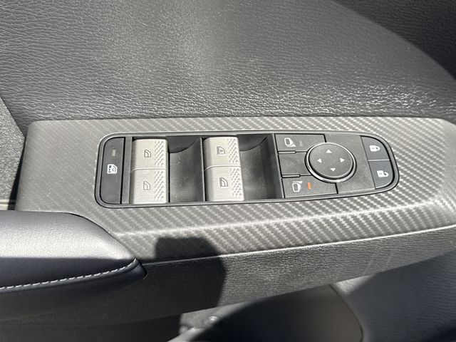 New 2025 Silver Mitsubishi ES image 10