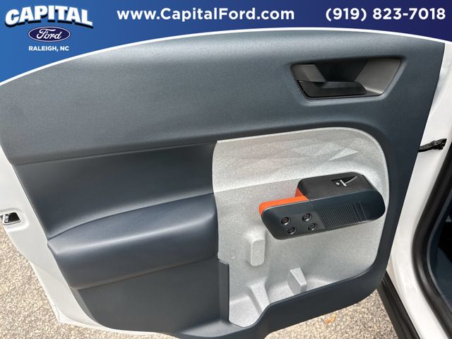 Used 2024 White Ford XLT image 17