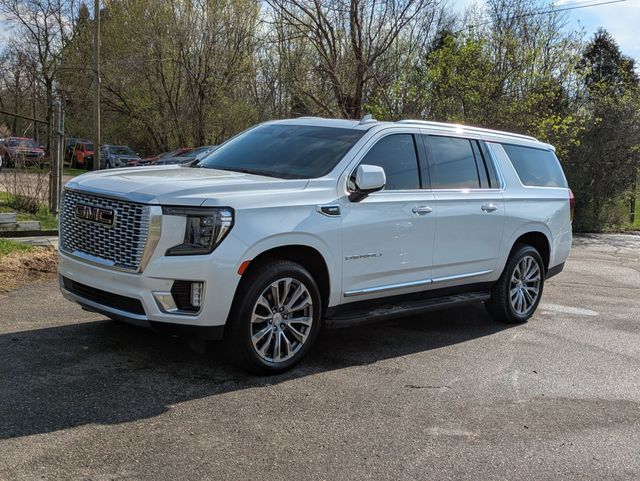 White Frost 2022 GMC Yukon XL Denali 4WD SUV / Crossover Four-Wheel Drive