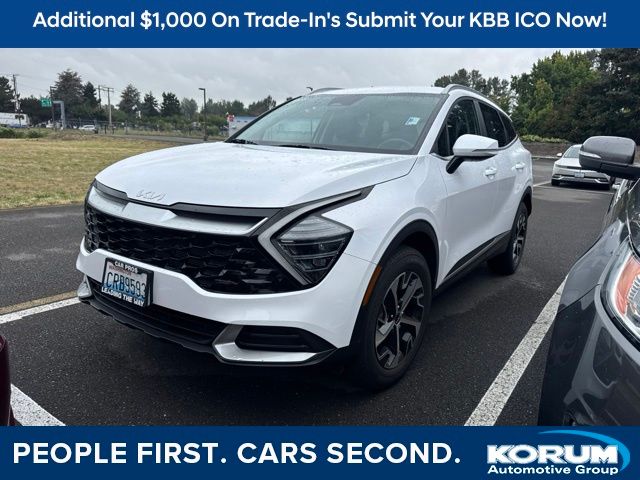 Glacial White Pearl 2024 Kia Sportage SUV / Crossover All-Wheel Drive 8-Speed Automatic