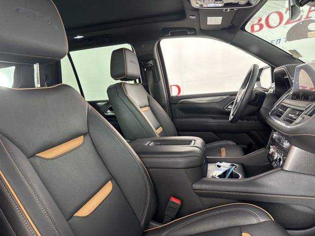 2024 Sterling Metallic GMC Yukon AT4 4X4 SUV