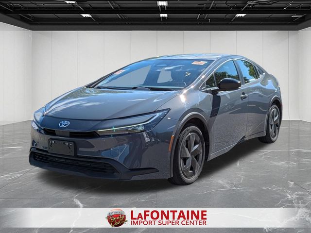2025 Toyota Prius LE