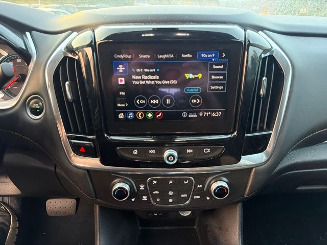 2021 Chevrolet Traverse LT Red at Bob Ruth Ford