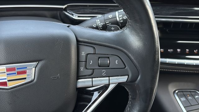 Used 2022 White Cadillac Sport image 24