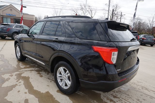 View vehicle photo 7