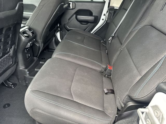 Used 2022 White Jeep Unlimited Rubicon 4xe image 21