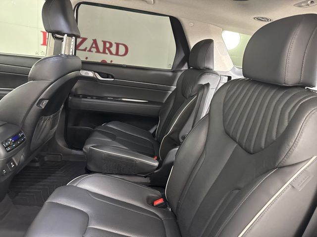 2023 Hyper White Hyundai Palisade Limited AWD SUV