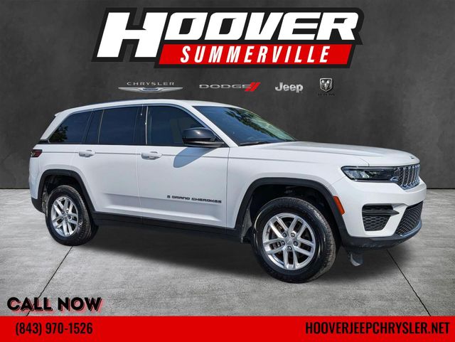 2023 Jeep Grand Cherokee Laredo RWD